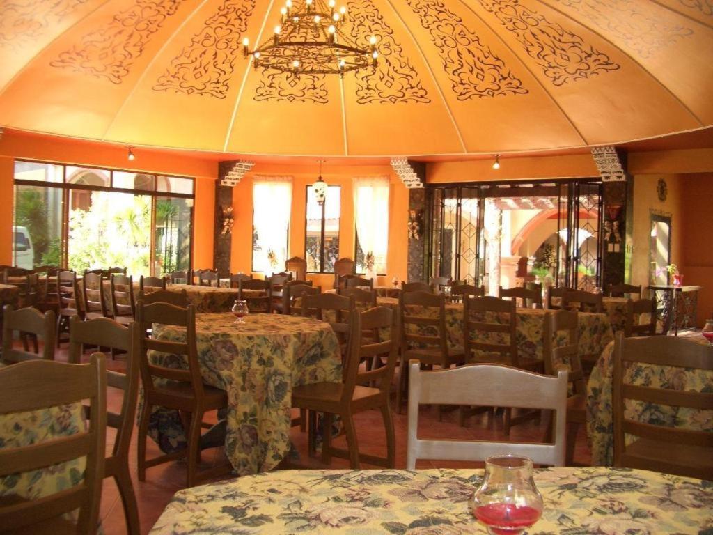 Отель Casa La Granja Илоило Экстерьер фото